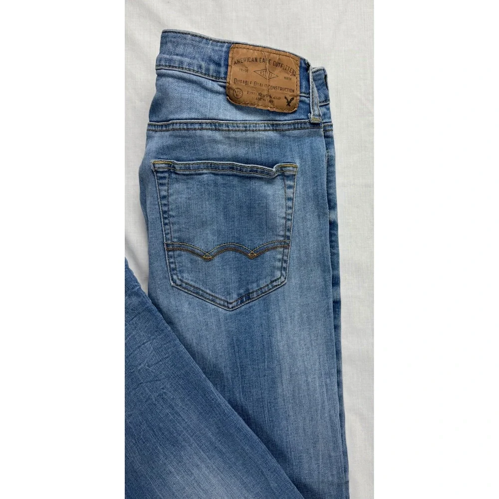 American Eagle Outfitters Mens Extreme Flex Original Boot Jeans 30x30 Light Wash